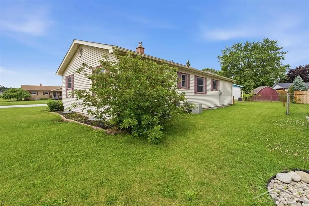 708 Piper Drive Carrollton Township MI 48604