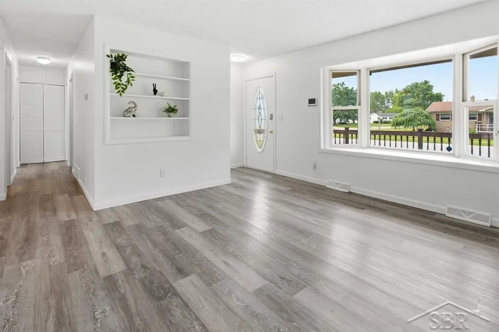 708 Piper Drive Carrollton Township MI 48604
