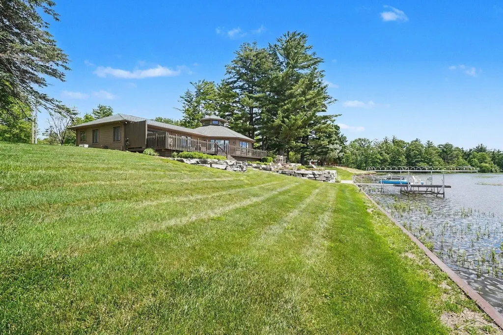 4991 N Pointe Drive Edenville Township MI 48657