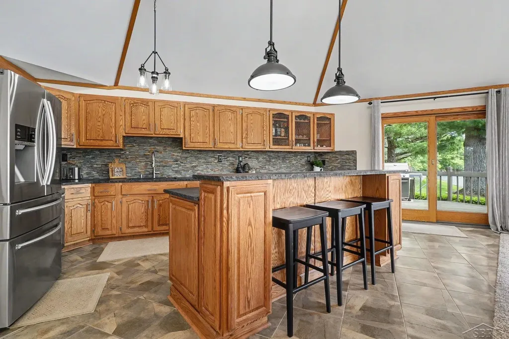 4991 N Pointe Drive Edenville Township MI 48657
