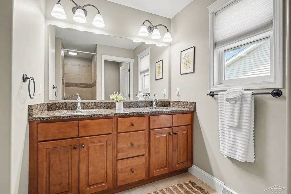 102 Tuscany Circle Saginaw Charter Township MI 48603
