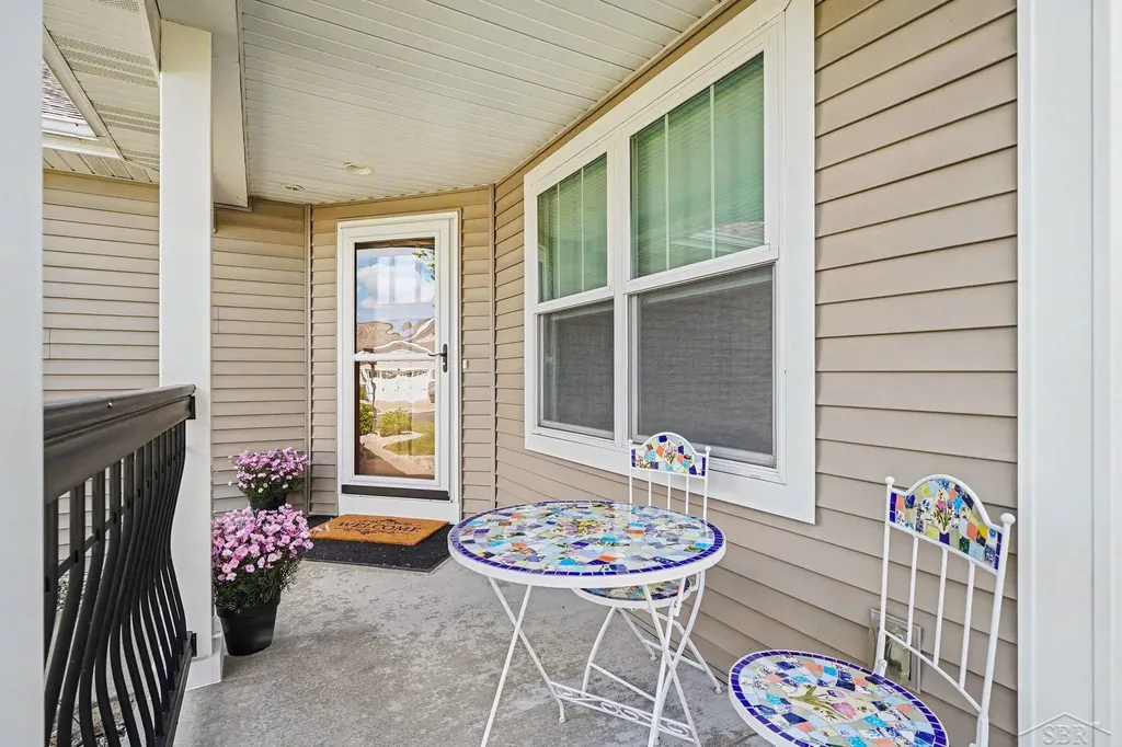 102 Tuscany Circle Saginaw Charter Township MI 48603