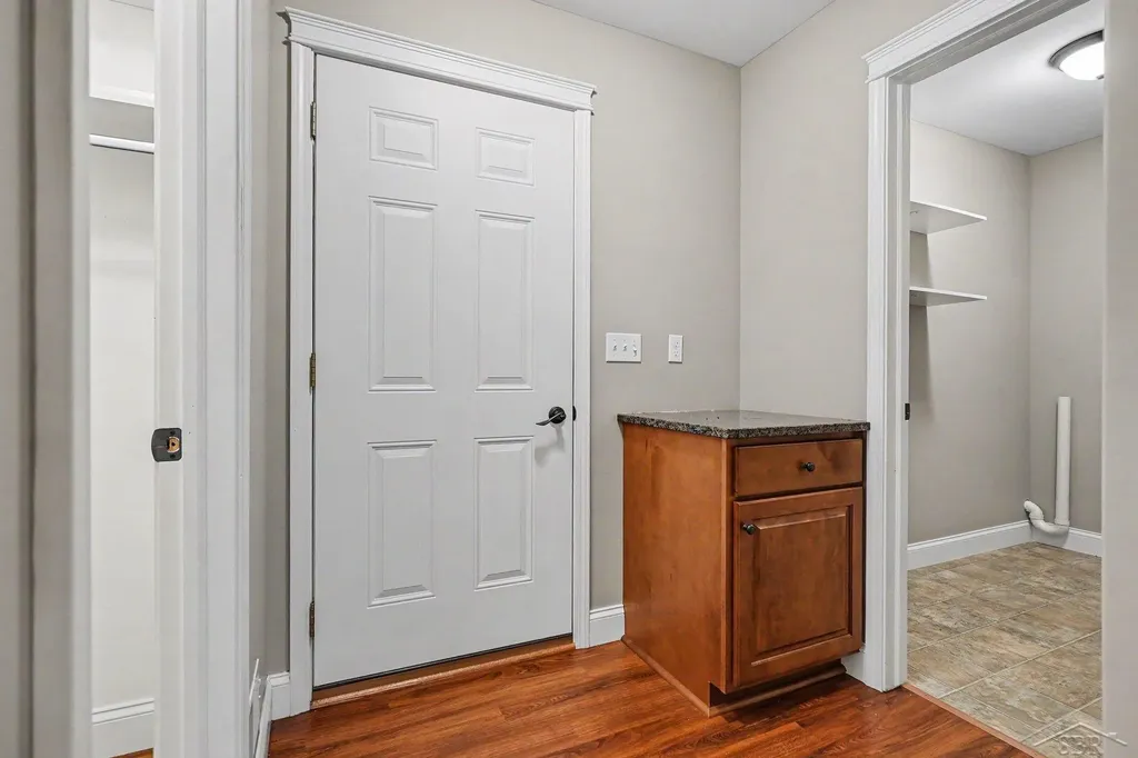 102 Tuscany Circle Saginaw Charter Township MI 48603