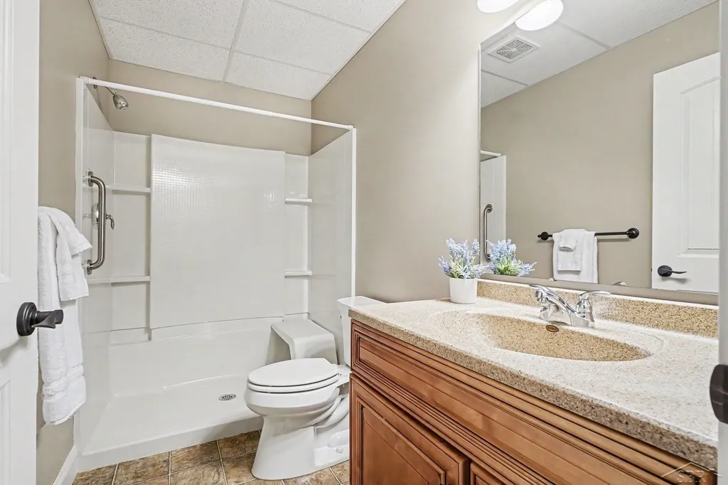 102 Tuscany Circle Saginaw Charter Township MI 48603