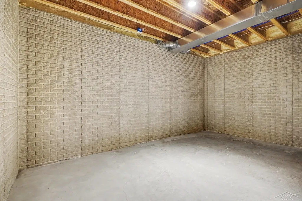 102 Tuscany Circle Saginaw Charter Township MI 48603