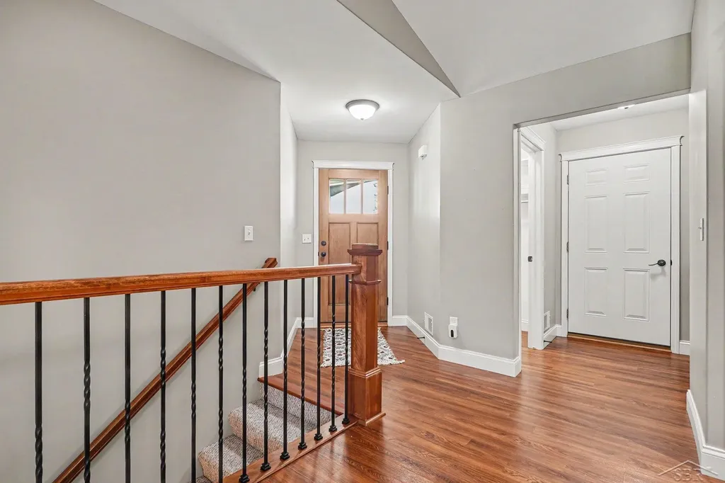 102 Tuscany Circle Saginaw Charter Township MI 48603
