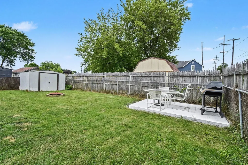 1009 22nd Street Bay City City MI 48708