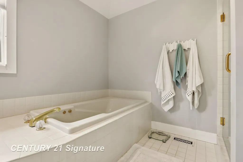 2715 Inverness Drive Frankenlust Township MI 48706