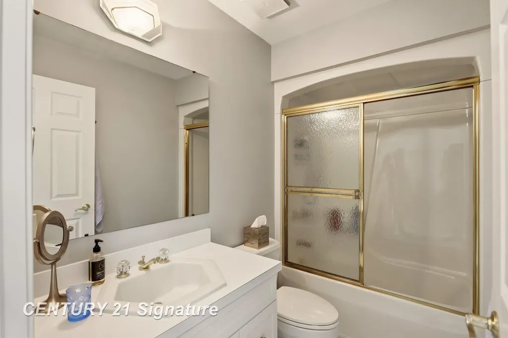 2715 Inverness Drive Frankenlust Township MI 48706