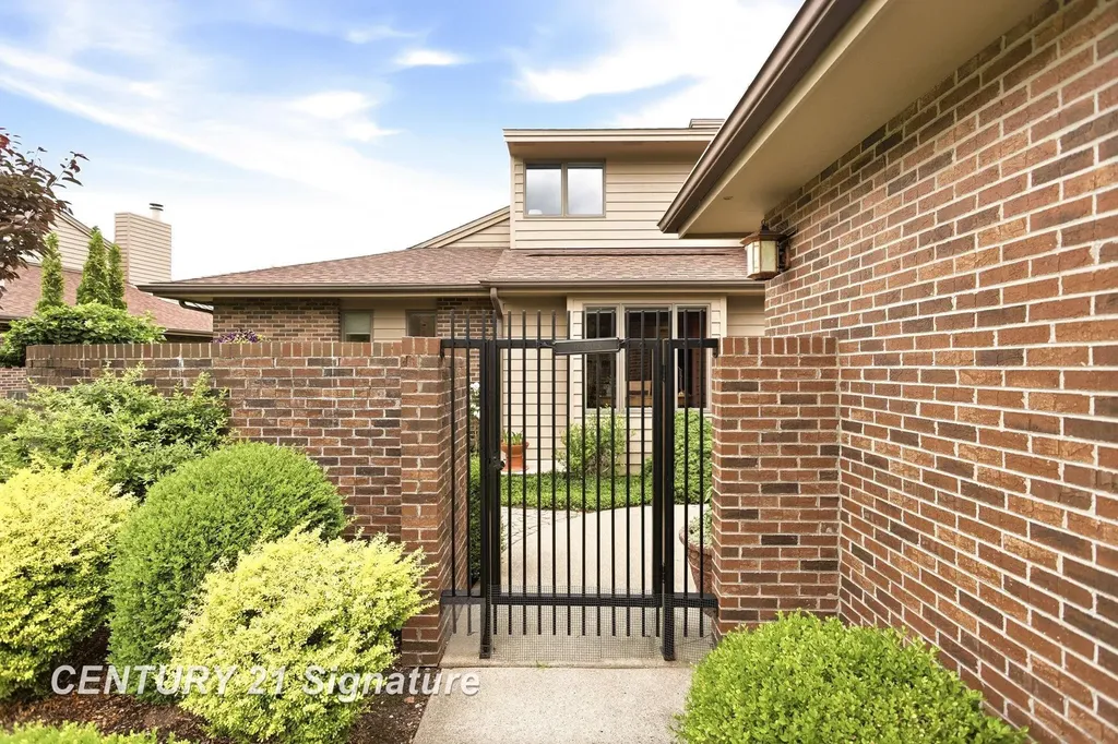 2715 Inverness Drive Frankenlust Township MI 48706