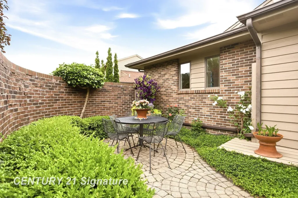 2715 Inverness Drive Frankenlust Township MI 48706