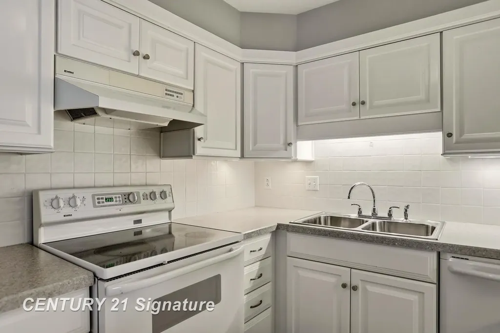 719 Kennely Road Saginaw Charter Township MI 48609