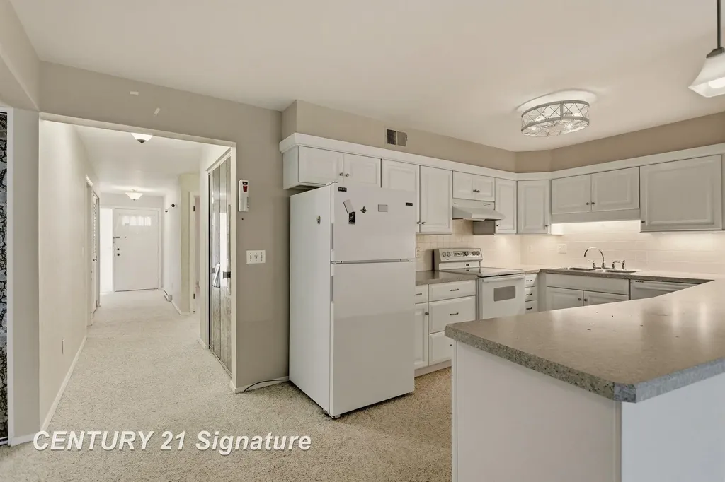 719 Kennely Road Saginaw Charter Township MI 48609