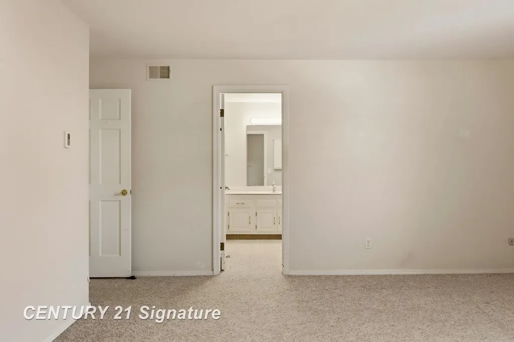 719 Kennely Road Saginaw Charter Township MI 48609