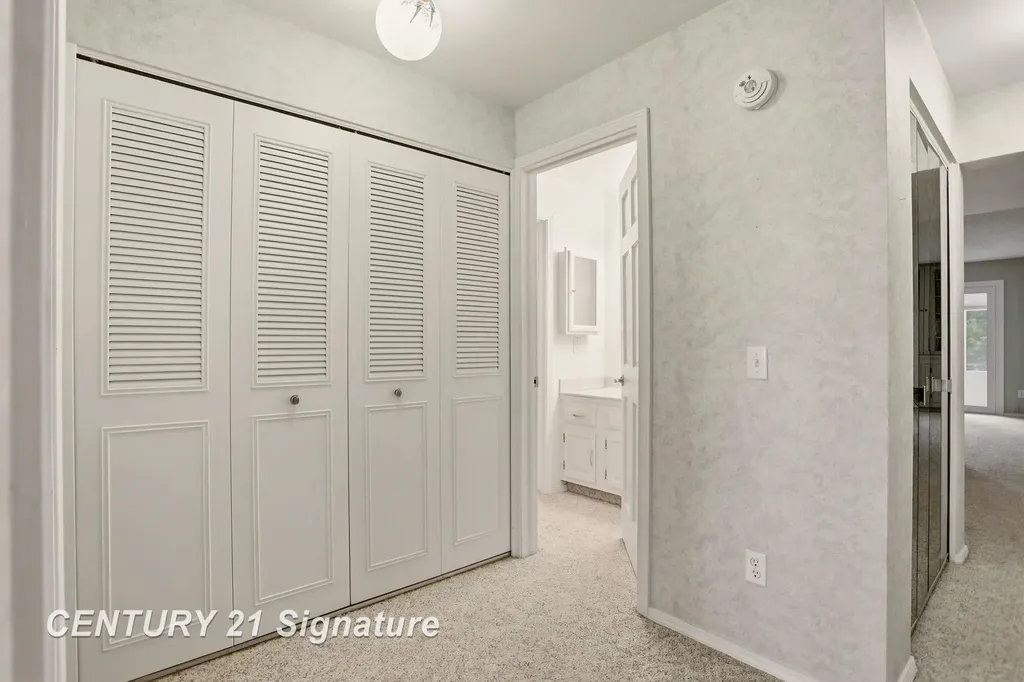 719 Kennely Road Saginaw Charter Township MI 48609