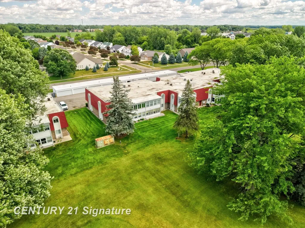 719 Kennely Road Saginaw Charter Township MI 48609