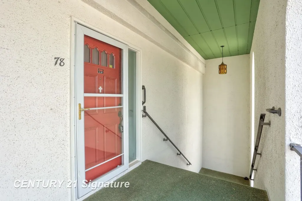 719 Kennely Road Saginaw Charter Township MI 48609
