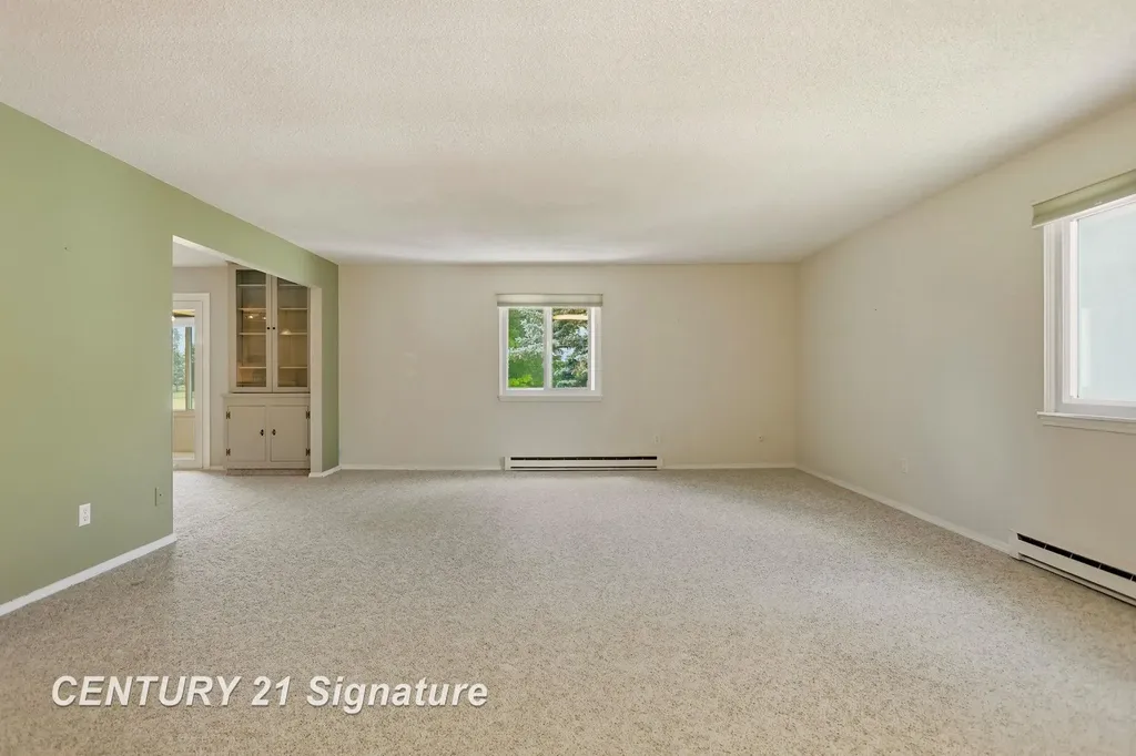 719 Kennely Road Saginaw Charter Township MI 48609