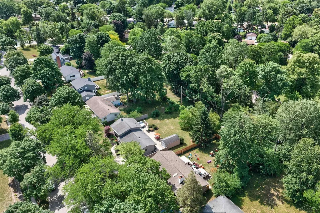 2112 Hillgrove Parkway Midland City MI 48642