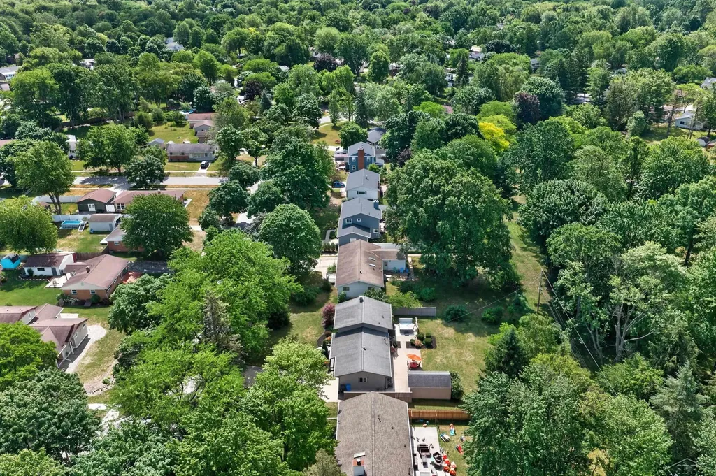 2112 Hillgrove Parkway Midland City MI 48642
