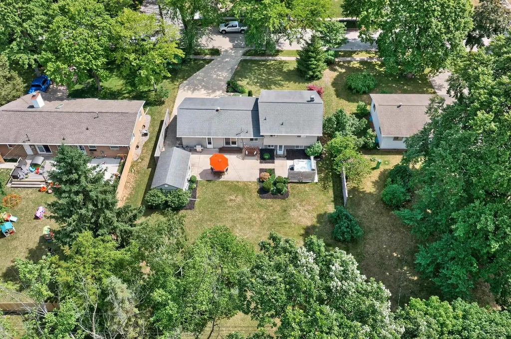 2112 Hillgrove Parkway Midland City MI 48642