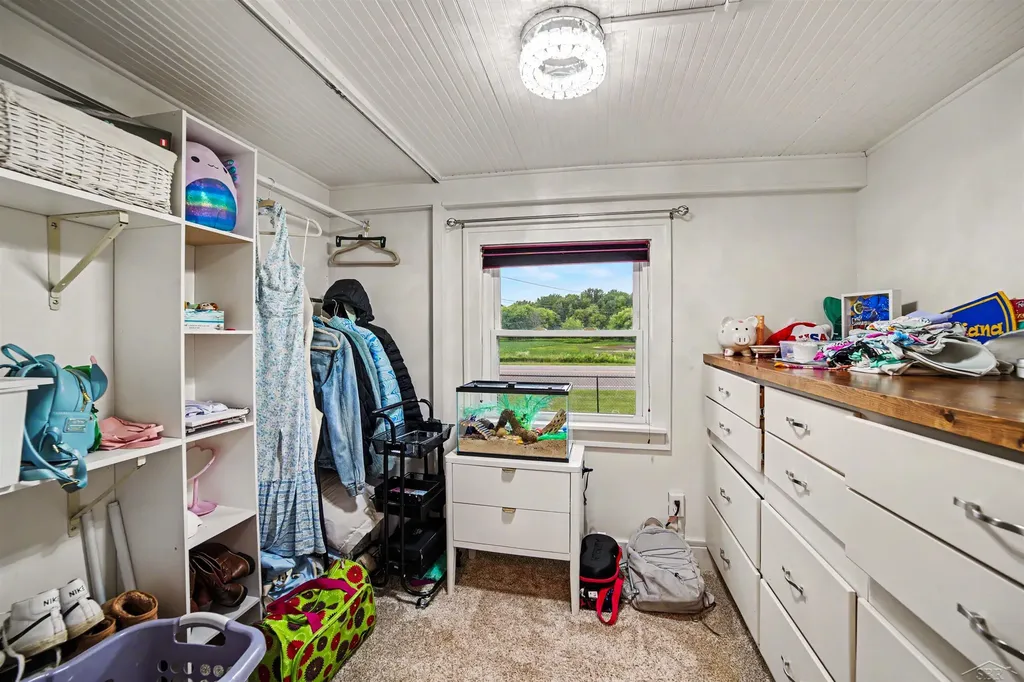 7123 Dixie Highway Bridgeport Charter Township MI 48722