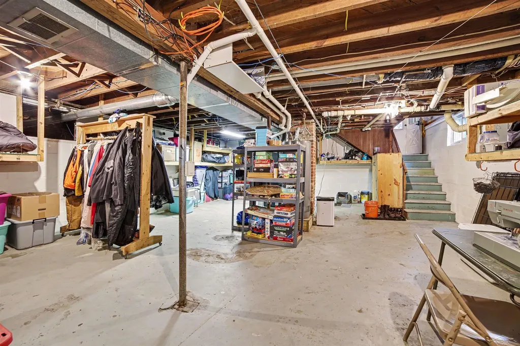 7123 Dixie Highway Bridgeport Charter Township MI 48722