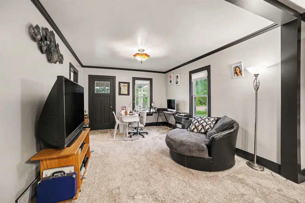7123 Dixie Highway Bridgeport Charter Township MI 48722