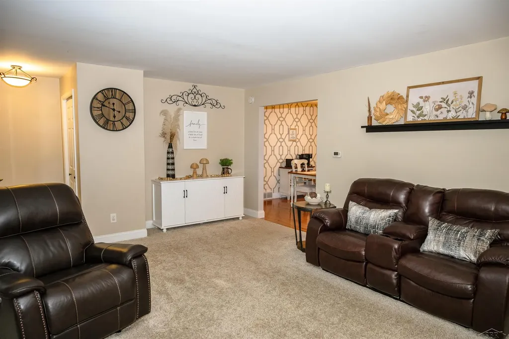 4201 Sweetbriar Dr. Drive Saginaw Charter Township MI 48603