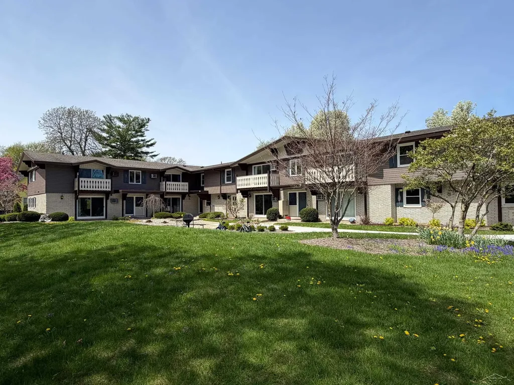 240 W Tuscola Unit 15 Street Frankenmuth City MI 48734