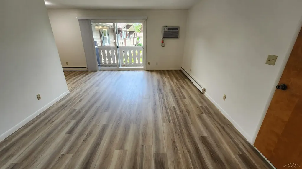 240 W Tuscola Unit 15 Street Frankenmuth City MI 48734