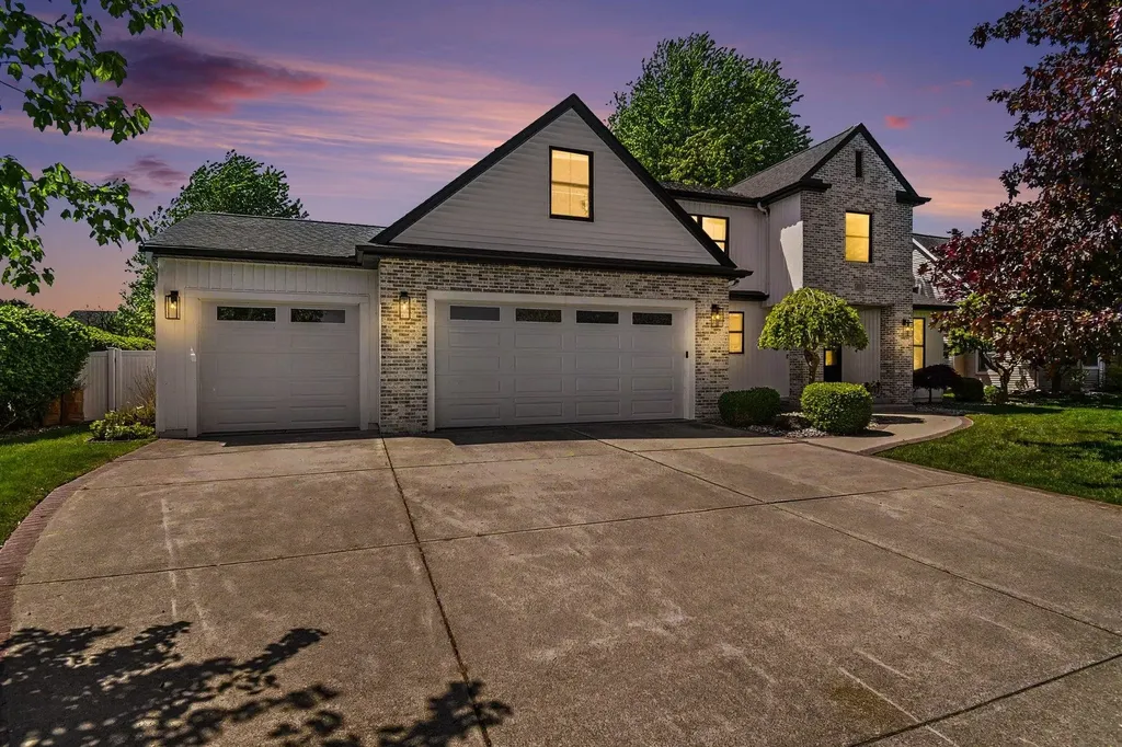 6715 Deer Run Trail Saginaw Charter Township MI 48603