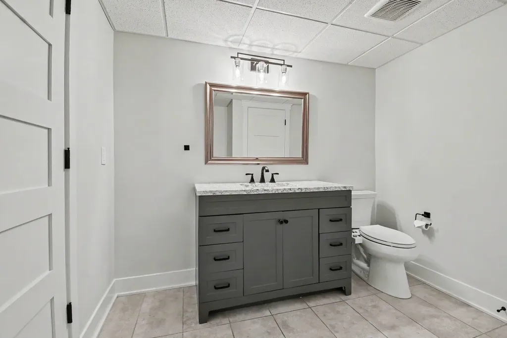 6715 Deer Run Trail Saginaw Charter Township MI 48603