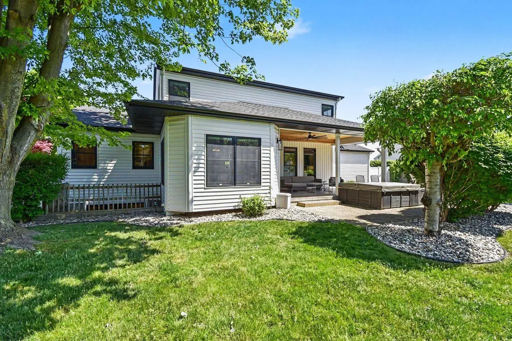 6715 Deer Run Trail Saginaw Charter Township MI 48603