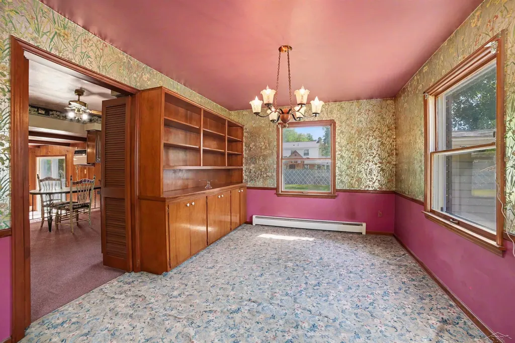 1870 W Packard Drive Saginaw Charter Township MI 48638
