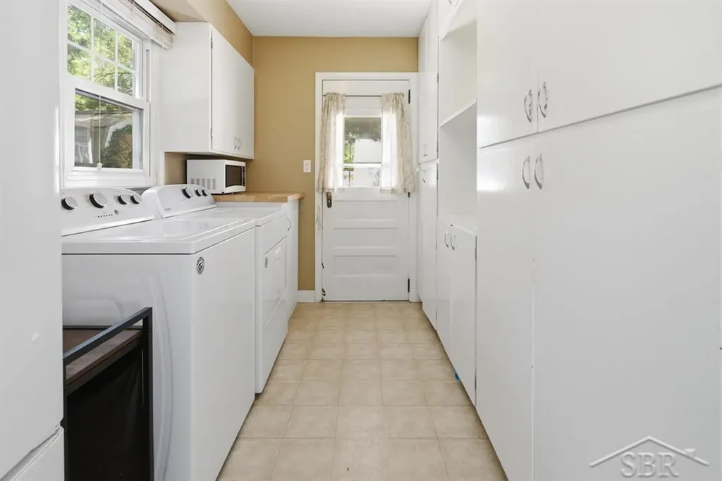 1405 Helen Street Bay City City MI 48708