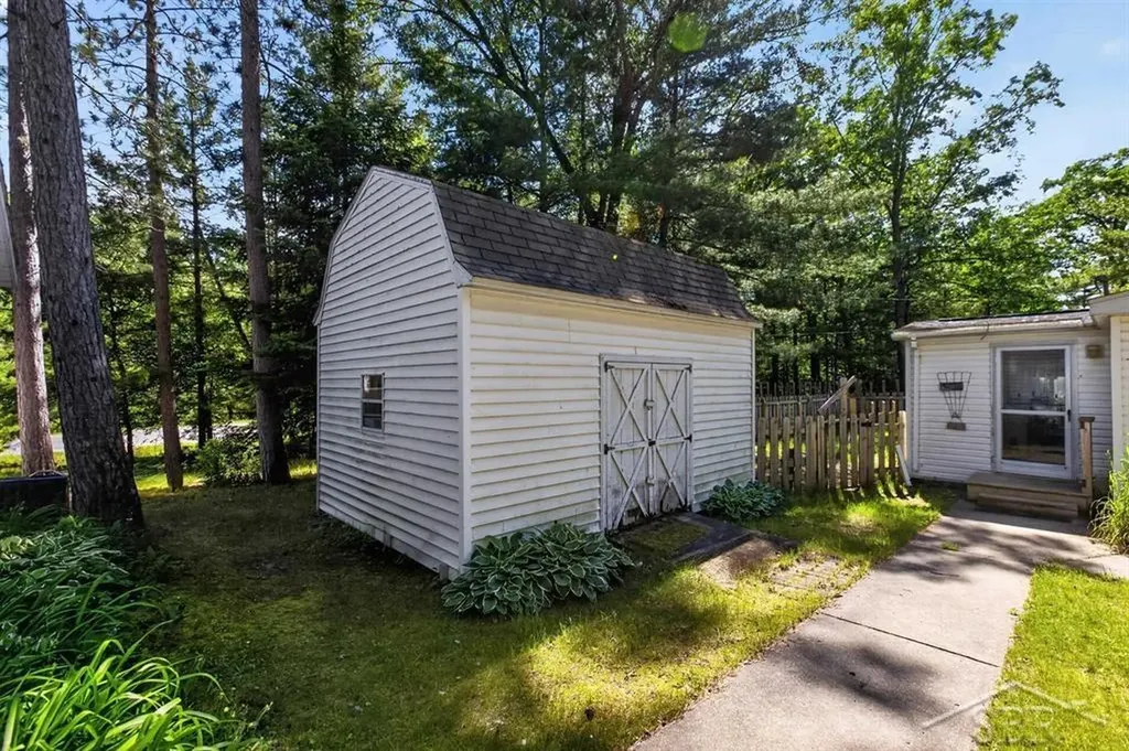 7059 Chain Lake Drive Plainfield Township MI 48761