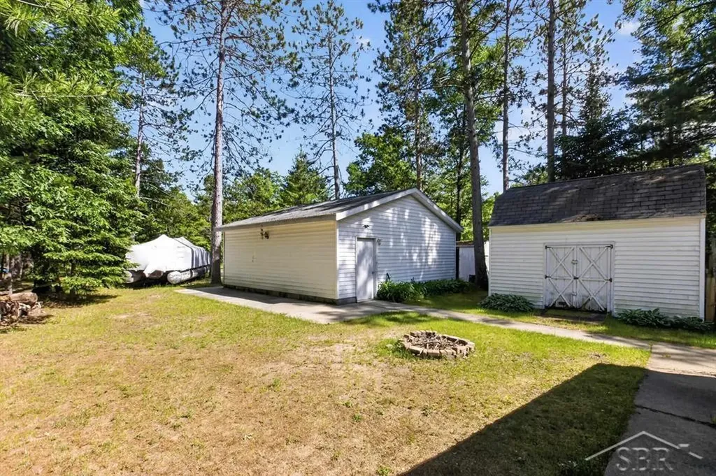 7059 Chain Lake Drive Plainfield Township MI 48761