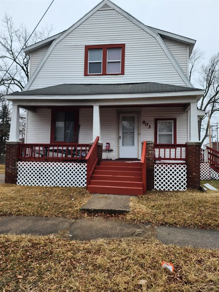 620 Meredith Street Saginaw City MI 48601