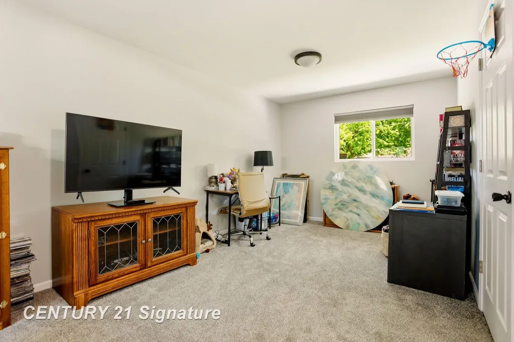 3155 Walters Drive Buena Vista Charter Township MI 48601