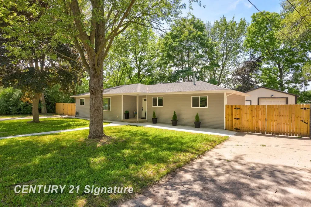 3155 Walters Drive Buena Vista Charter Township MI 48601