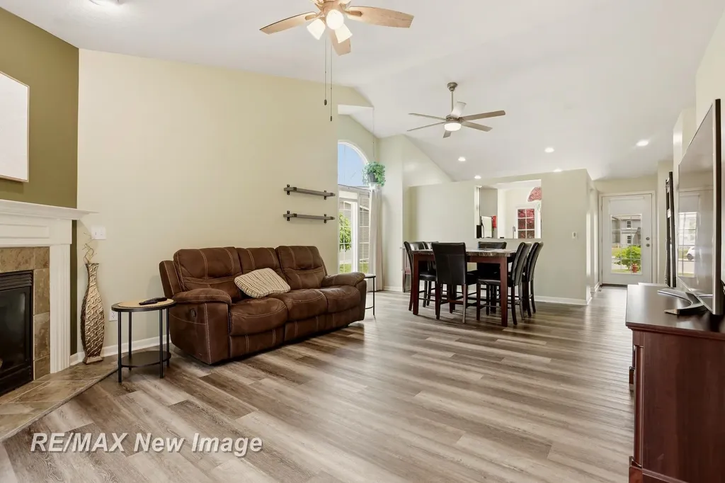 6097 Foxwood Court Saginaw Charter Township MI 48638
