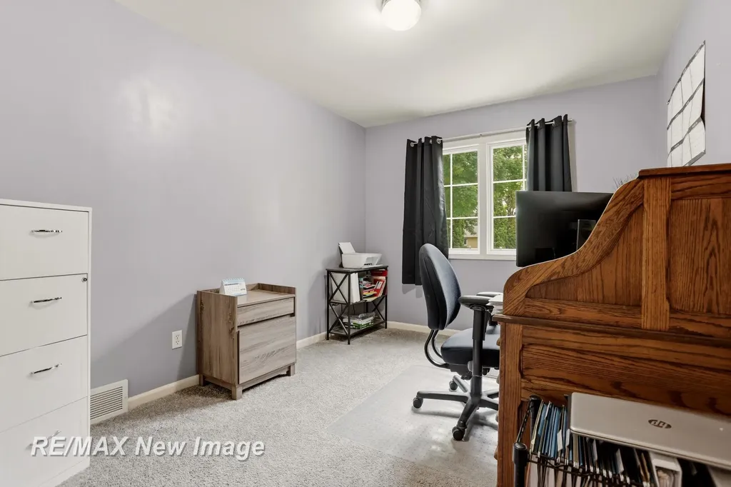 6097 Foxwood Court Saginaw Charter Township MI 48638
