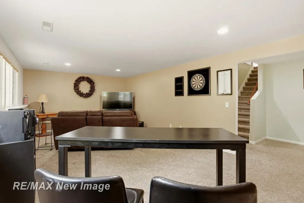 6097 Foxwood Court Saginaw Charter Township MI 48638