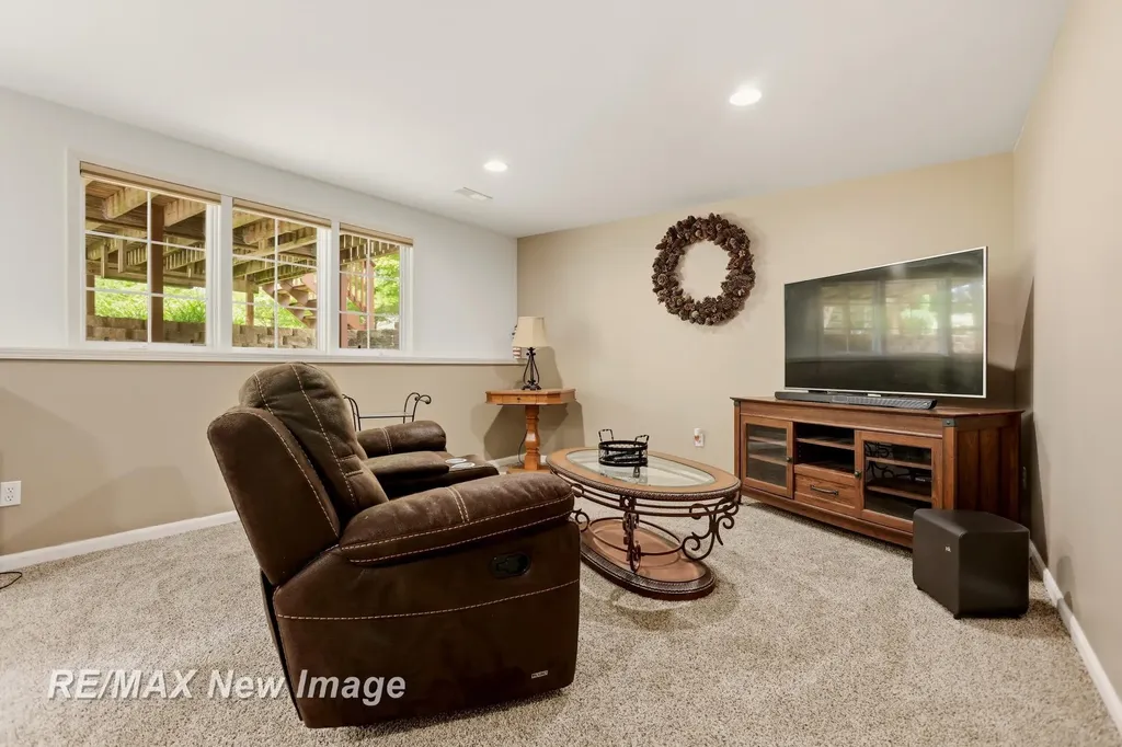 6097 Foxwood Court Saginaw Charter Township MI 48638