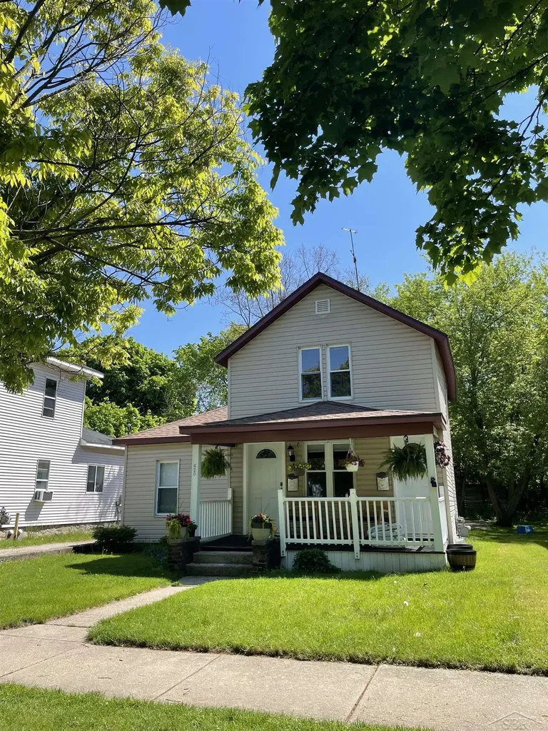 420 N Main - A & B Street Mt. Pleasant City MI 48858