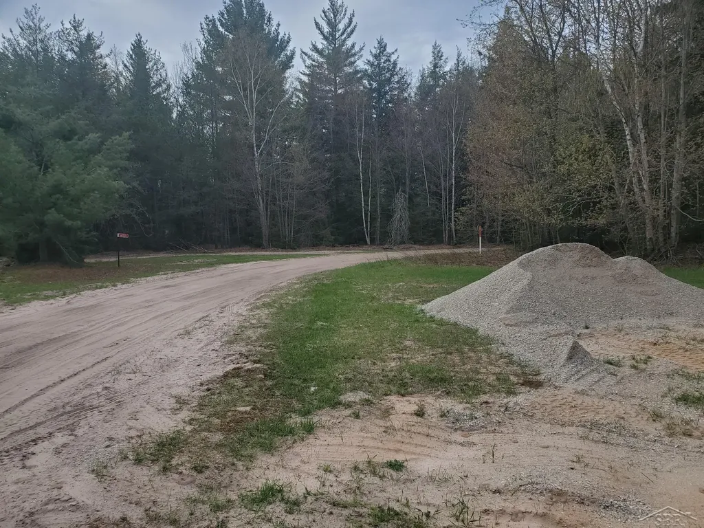 Old Plank Road Au Train Township MI 49895