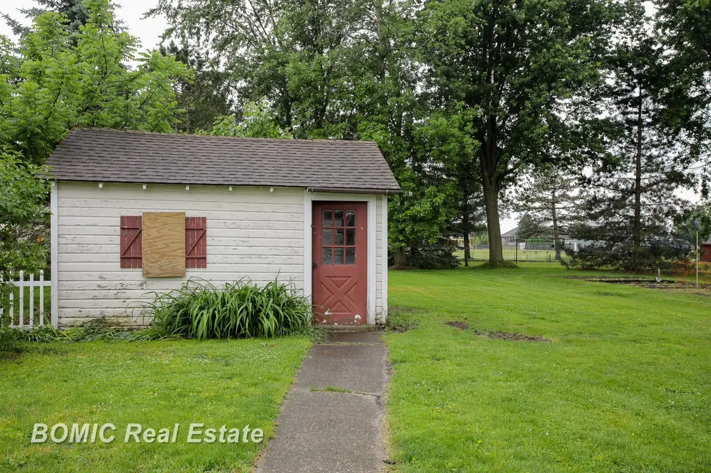 7920 Ash Street Birch Run Village MI 48415