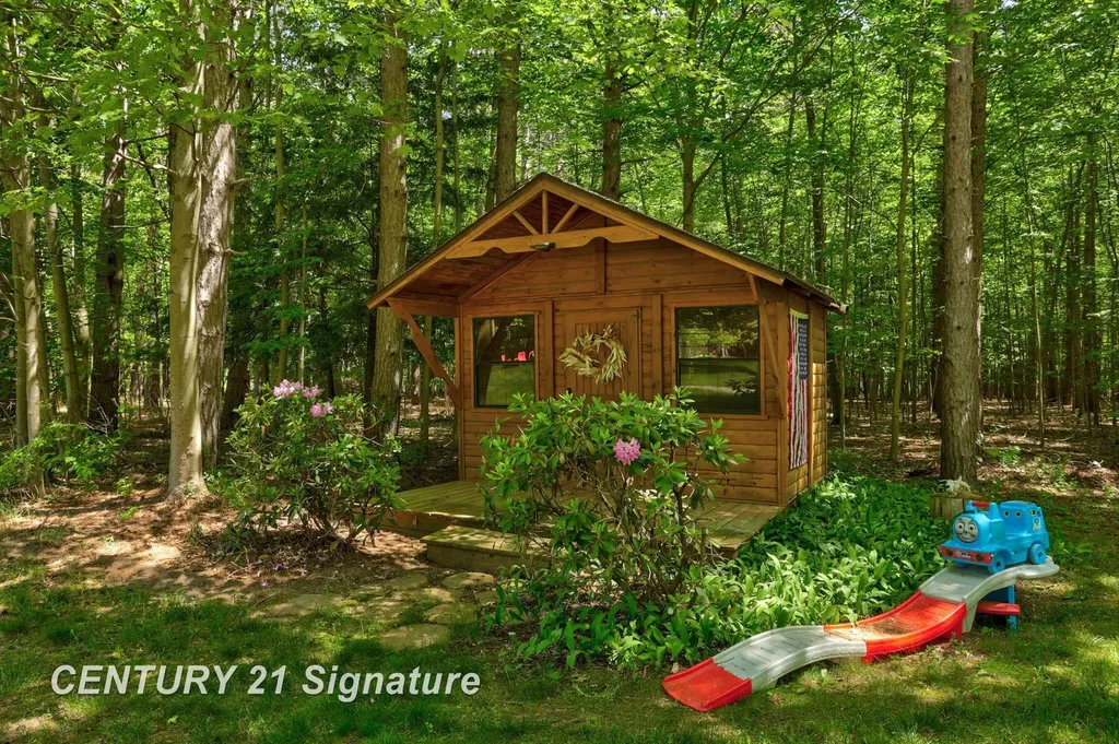 3926 Ball Road Juniata Township MI 48723