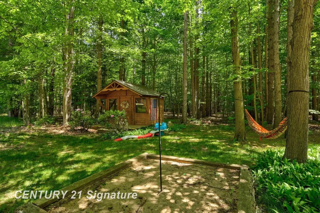 3926 Ball Road Juniata Township MI 48723